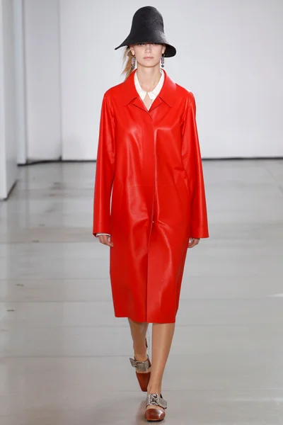 Look 14